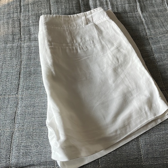 Banana Republic shorts - Picture 4 of 4
